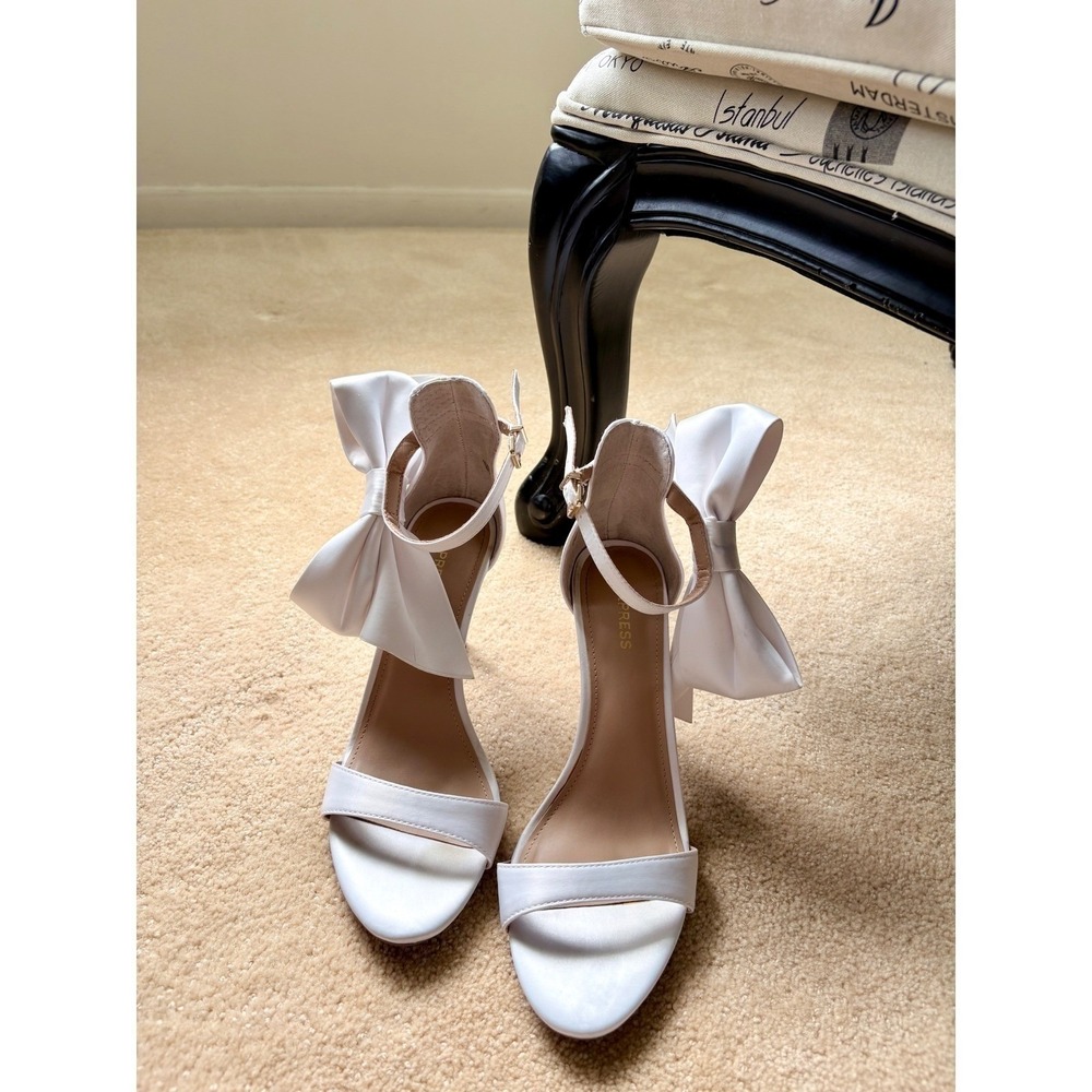 Express Wmn White Satin Oversized Bow Ankle Strap Stiletto Sandals Bridal Prom 8 - Picture 7 of 14